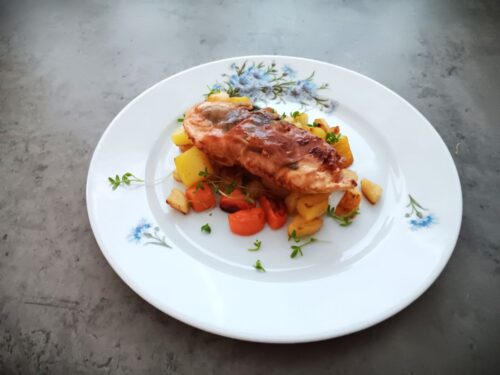 Kana Saltimbocca ja paahdetut kasvikset